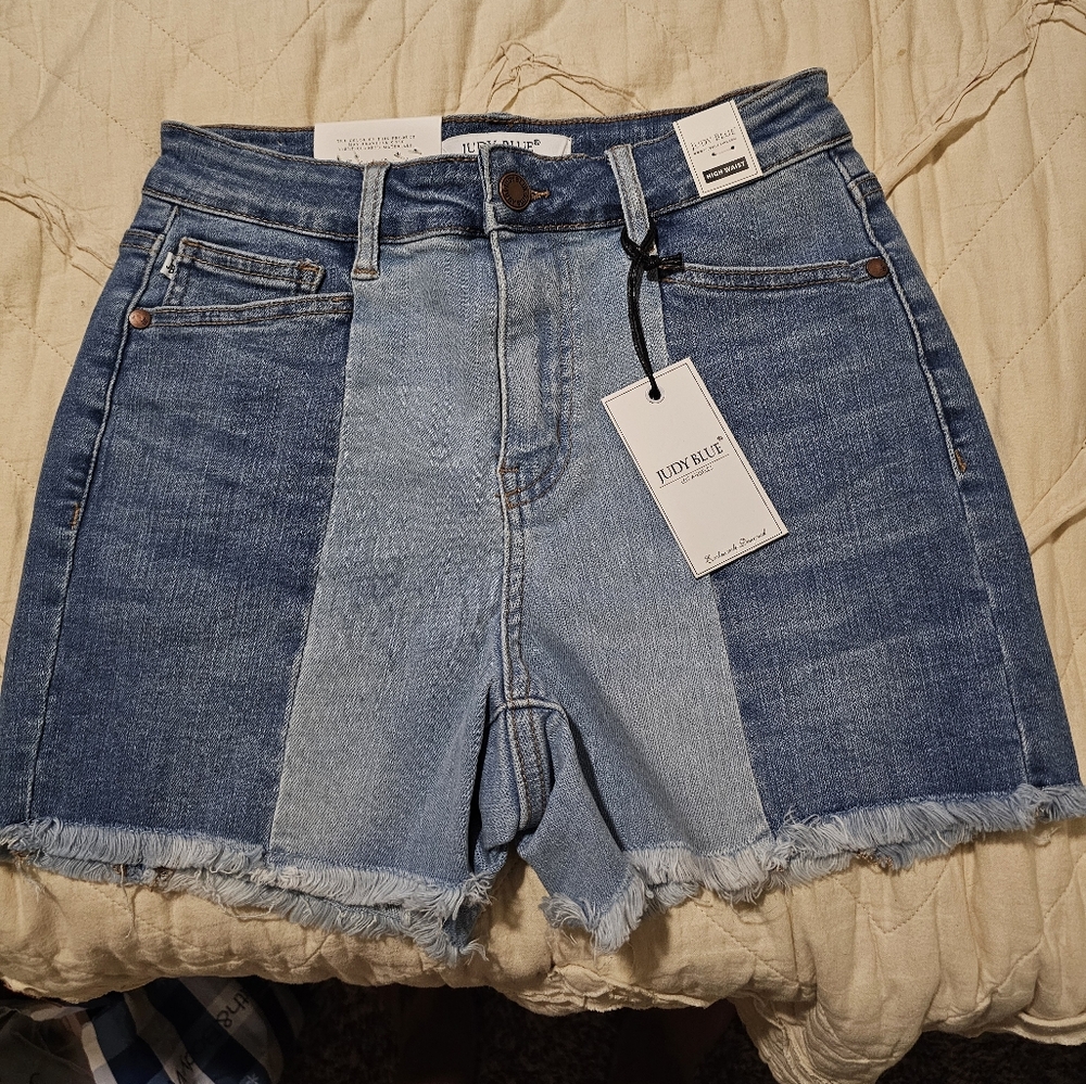 Judy blue shorts